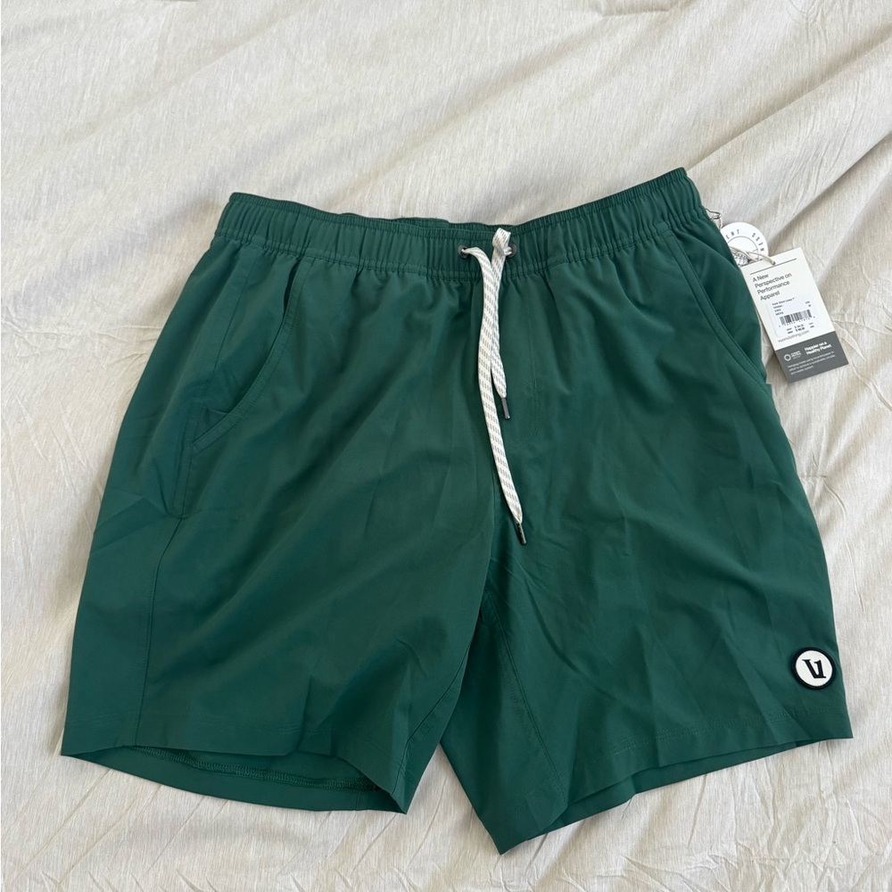 Vuori Men's Dark Green Athletic Shorts (7 inch-lined)